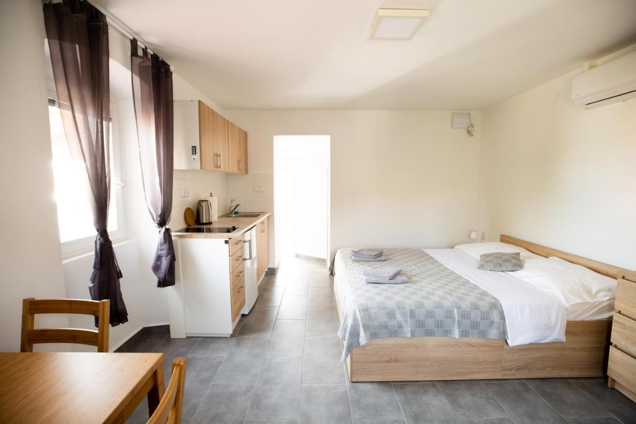 Apartament Kuca Nerezinka Nerezine Zewnętrze zdjęcie